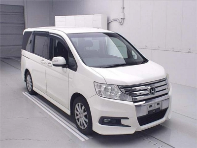 HONDA STEPWGN SPADA