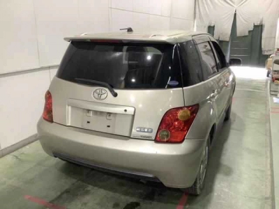 TOYOTA IST