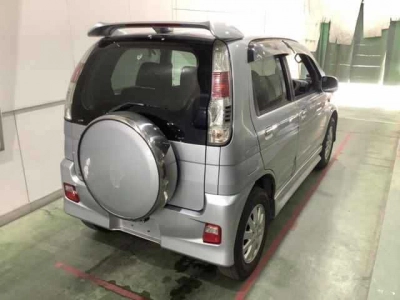 DAIHATSU TERIOS KID