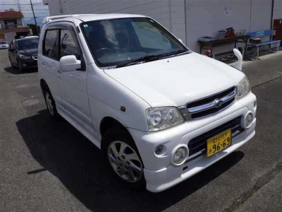DAIHATSU TERIOS KID