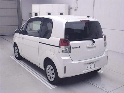 TOYOTA SPADE