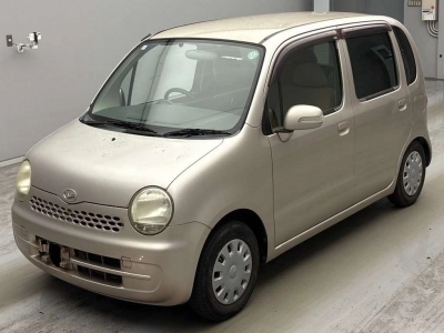 DAIHATSU MOVE LATTE