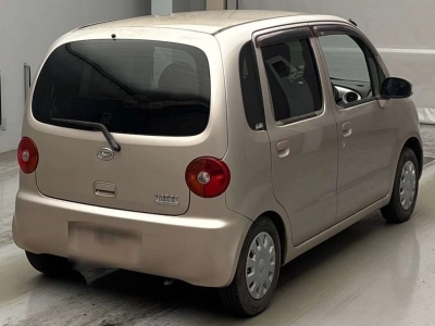 DAIHATSU MOVE LATTE