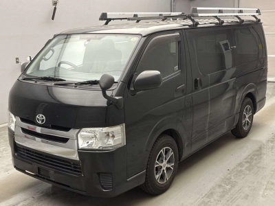 TOYOTA REGIUS VAN