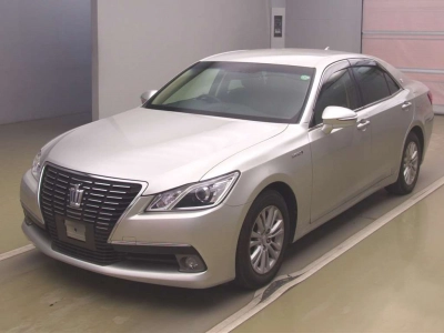 TOYOTA CROWN HYBRID