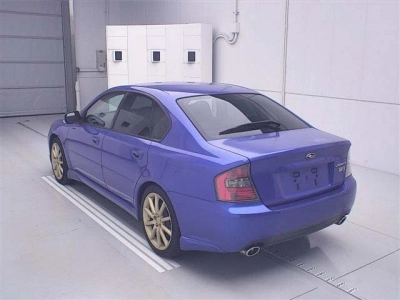 SUBARU LEGACY B4