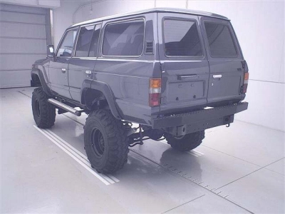TOYOTA LAND CRUISER