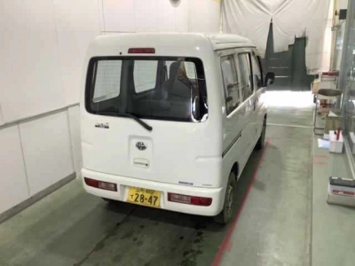 TOYOTA PIXIS VAN
