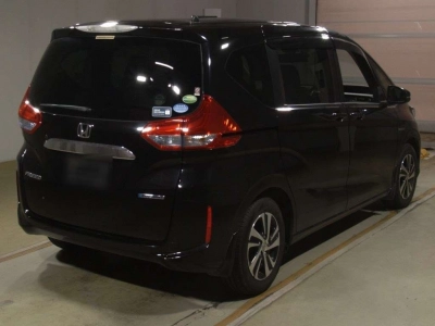 HONDA FREED HYBRID