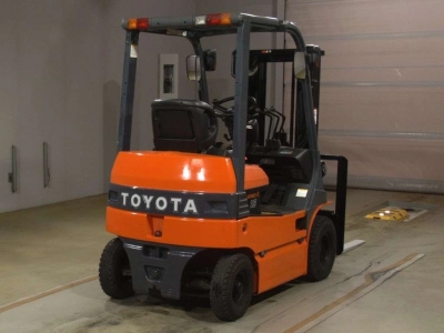 TOYOTA  FORKLIFT 