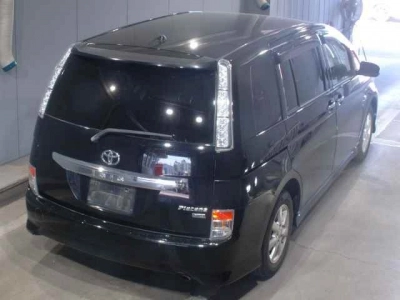 TOYOTA ISIS