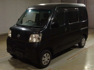 TOYOTA PIXIS VAN