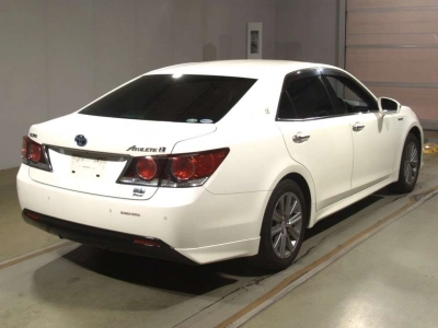 TOYOTA CROWN HYBRID
