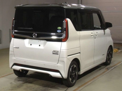NISSAN ROOX