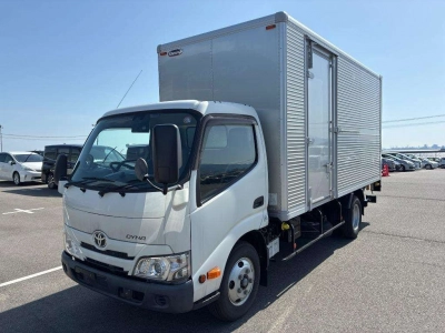 TOYOTA DYNA TRUCK