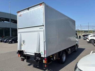 TOYOTA DYNA TRUCK
