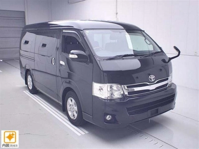TOYOTA REGIUS ACE
