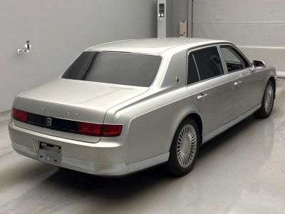 TOYOTA CENTURY
