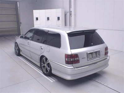 TOYOTA CROWN ESTATE