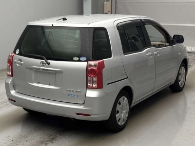 TOYOTA RAUM