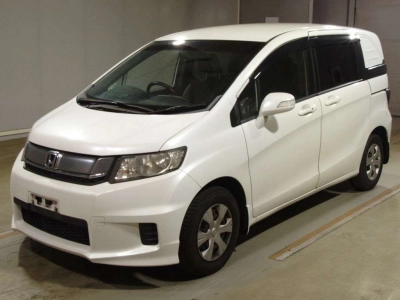 HONDA FREED SPIKE