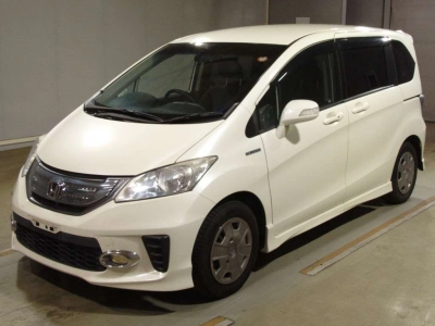 HONDA FREED HYBRID