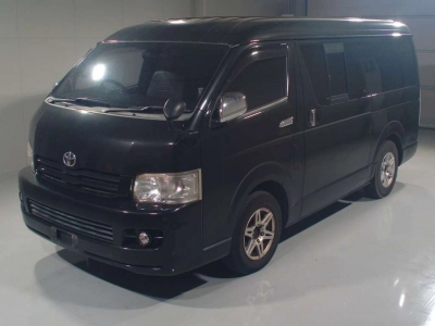 TOYOTA REGIUS VAN