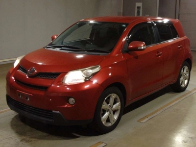 TOYOTA IST