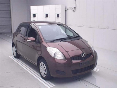 TOYOTA VITZ