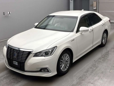 TOYOTA CROWN HYBRID