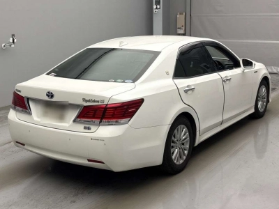 TOYOTA CROWN HYBRID