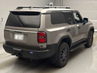 TOYOTA LAND CRUISER 250