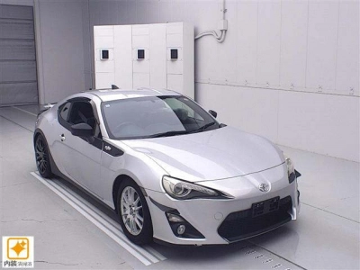 TOYOTA 86
