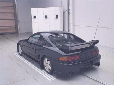 TOYOTA MR2