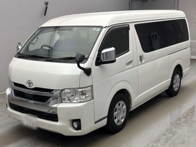 TOYOTA HIACE WAGON