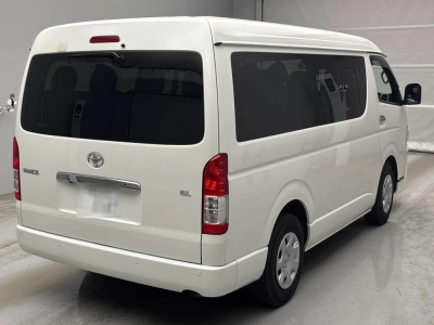 TOYOTA HIACE WAGON