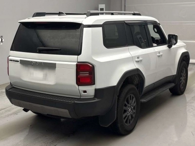 TOYOTA LAND CRUISER 250