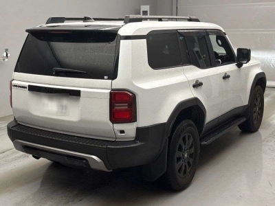 TOYOTA LAND CRUISER 250