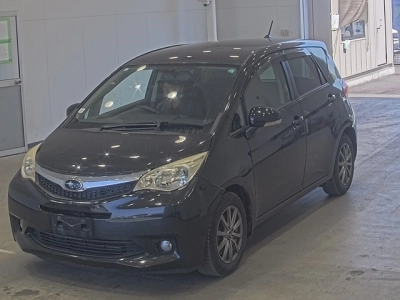 SUBARU TREZIA