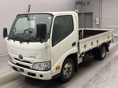 TOYOTA DYNA TRUCK