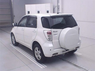 TOYOTA RUSH