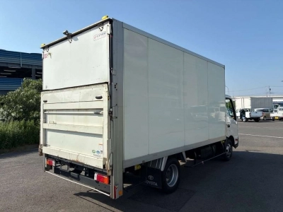 TOYOTA DYNA TRUCK