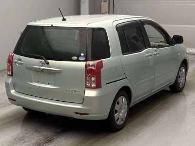 TOYOTA RAUM