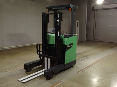 TOYOTA  FORKLIFT 