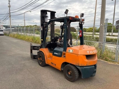 TOYOTA  FORKLIFT 