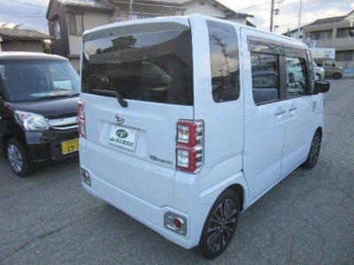 DAIHATSU WAKE