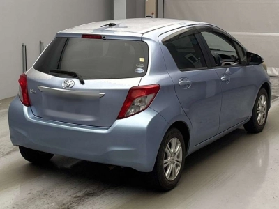 TOYOTA VITZ
