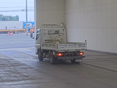 MITSUBISHI CANTER