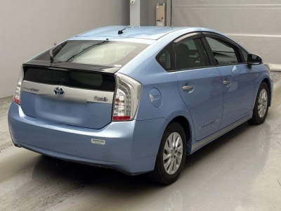 TOYOTA PRIUS PHV