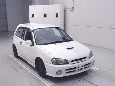 TOYOTA STARLET